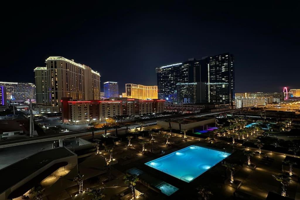 The Madonna At Mgm Signature Las Vegas Exteriér fotografie